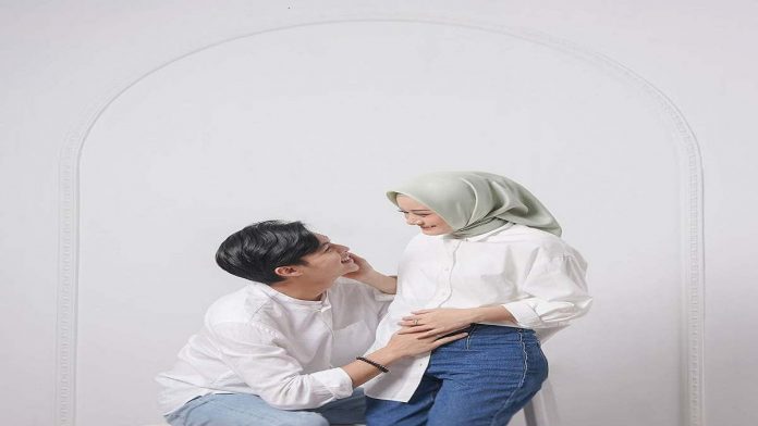 Dinda Hauw dan Rey Mbayang Positif Corona, Menanti Anak Pertama