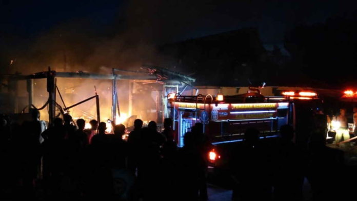 8 Kios Pasar Wisata Pangandaran Terbakar, Kerugian Capai Ratusan Juta