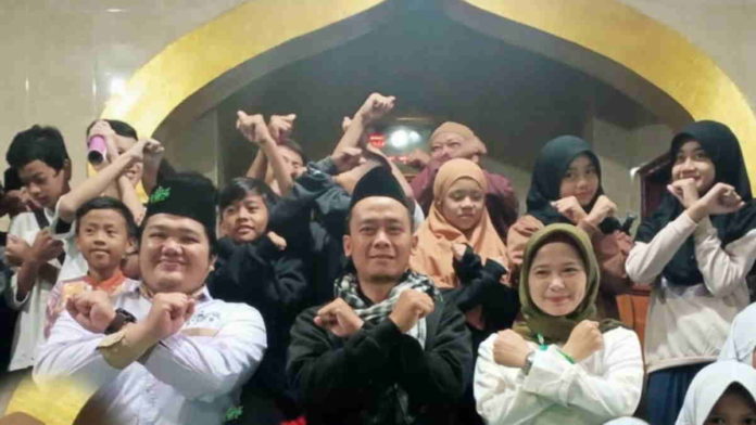 Advokat di Tasikmalaya Beri Edukasi Hukum Saat Kuliah Subuh