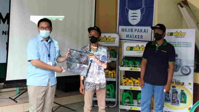 Evalube Bantu Nelayan Pangandaran Bangkit dari Pandemi