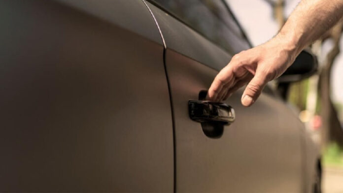Pengait Pintu Mobil Rusak, Penyebab dan Solusi Mengatasinya