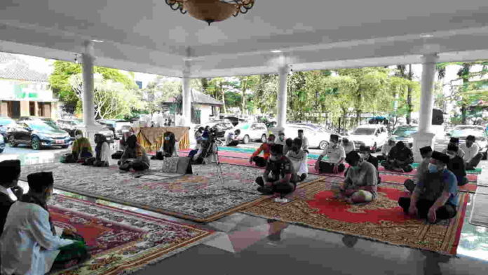 Peringati Nuzulul Quran, Warga Banjar Diajak Gelar One Day One Juz