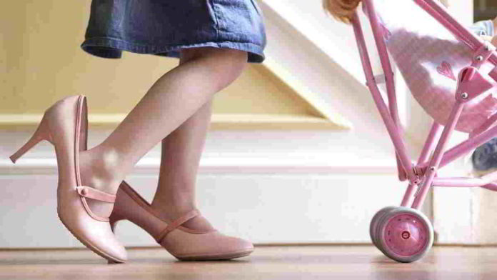 Sepatu Hak Tinggi Anak, Gunakan Berdasarkan Usia
