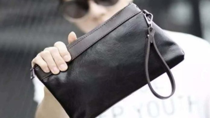 Tas Tangan Pria Kulit, Pilihan Tepat Agar Terlihat Elegan dan Mewah