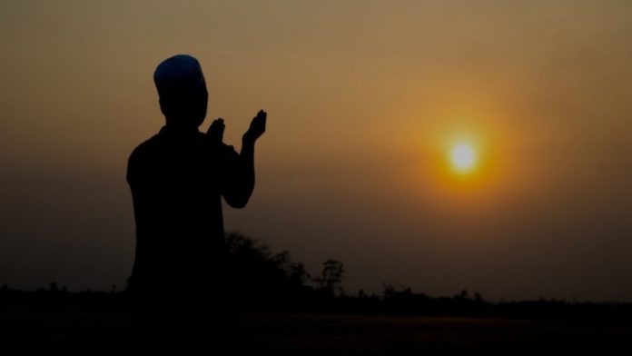 Waktu Shalat Fajar Lebih Afdhal Setelah Adzan Subuh Berkumandang