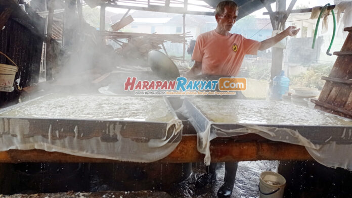 Siasat Perajin Tahu Tempe Ciamis di Tengah Harga Kedelai yang Meroket