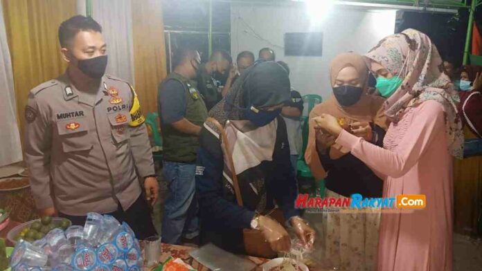 Warga Keracunan Massal