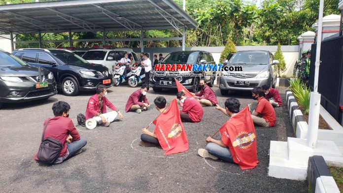 mahasiswa Kecewa Penanganan Covid-19