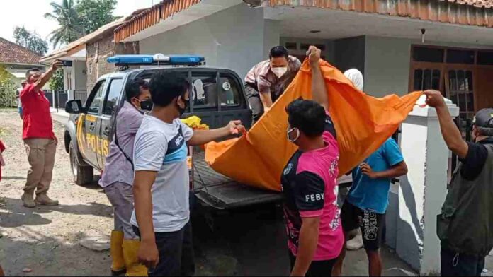 Mayat wanita di kamar kontrakan