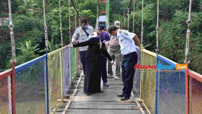 Jembatan Gantung Cipadung