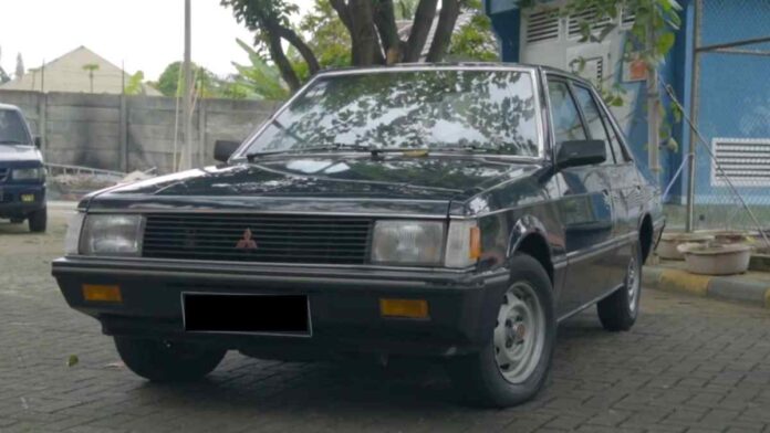 Mobil Sedan Bekas