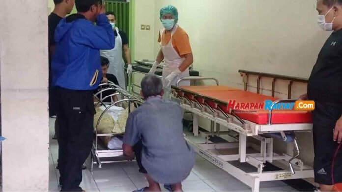 Tewas Tersambar Petir