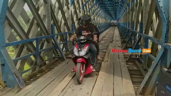perbaikan jembatan cirahong