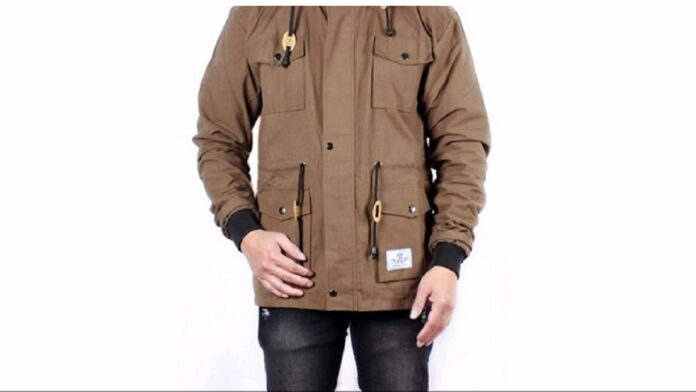 Jaket Bolak Balik Rekomendasi Fashion Pria Keren Masa Kini, ini Tipsnya