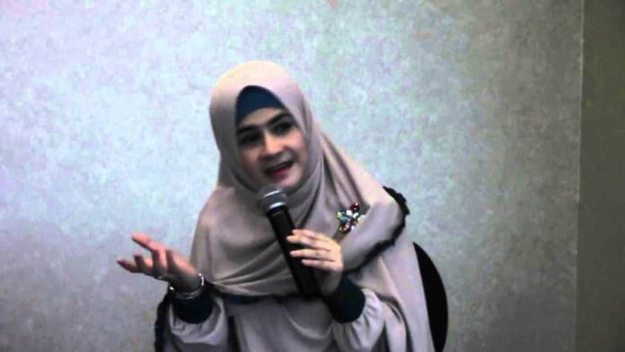 Suami Astri Ivo Meninggal Dunia pada Usia 58 Tahun, Ini Kronologinya!