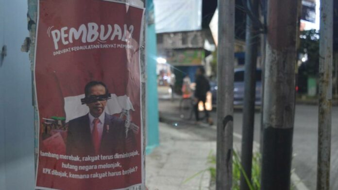 Poster dengan Foto Jokowi disebut pembual di Kota Tasikmalaya