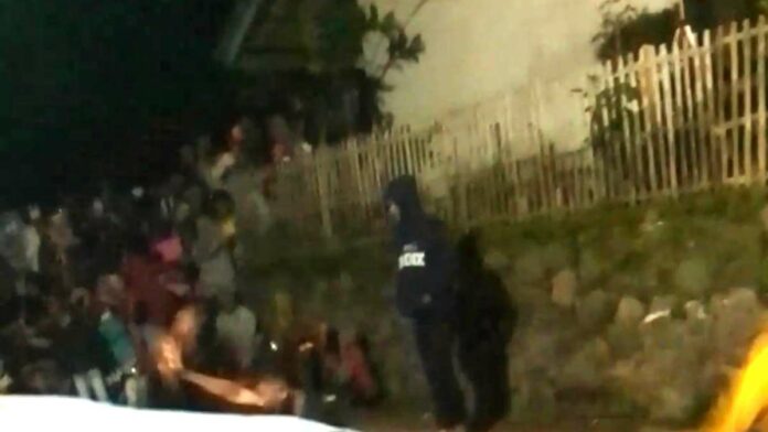 Warga Gelar Hiburan Malam