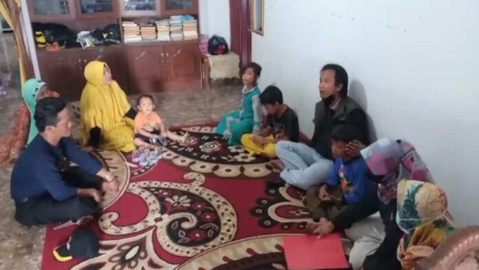 Anak Yatim Piatu di Tasikmalaya