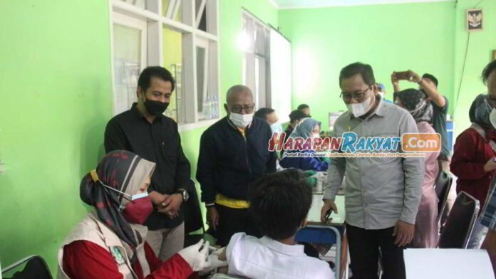 Siswa di 8 SMP se Ciamis Jalani Vaksinasi Covid-19 Secara Serentak