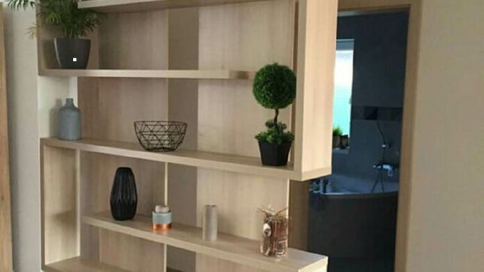 Bufet Minimalis Ruang Tamu Menampilkan Kesan Hangat Pada Ruangan