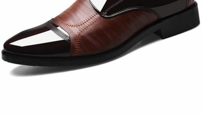 Sepatu Pantofel Ujung Lancip Memberikan Kesan Formal dan Elegan