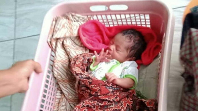 Diduga Dibuang, Warga Pangandaran Temukan Bayi di Masjid