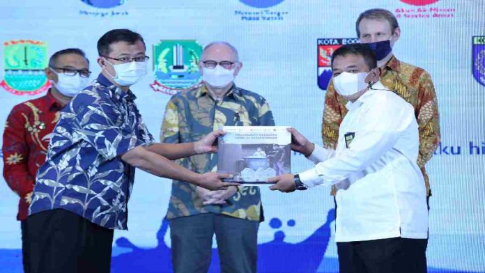 Akses Air Minum dan Sanitasi