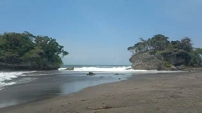Jika Capaian Vaksinasi Rendah, Wisata di Pangandaran Bisa Tutup Lagi