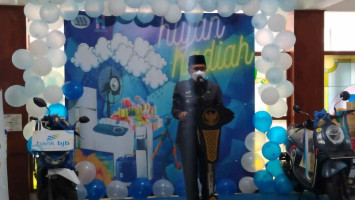 PDAM Tirta Galuh Ciamis Bagikan 2 Sepeda Motor Kepada Pelanggan