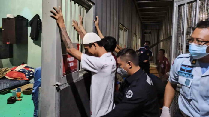 Petugas Lapas Banjar Temukan Benda Tajam di Kamar Warga Binaan