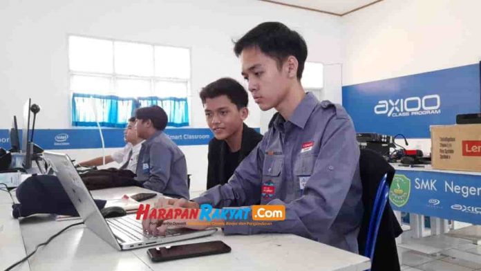 Siswa SMKN 2