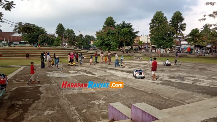 Taman Surawisesa CIamis Ramai