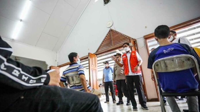 Antarumat Beragama di Kota Bandung Jabar Jalani Vaksinasi Bersama