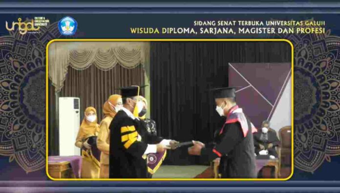 Wisudawan Terbaik Unigal Ciamis