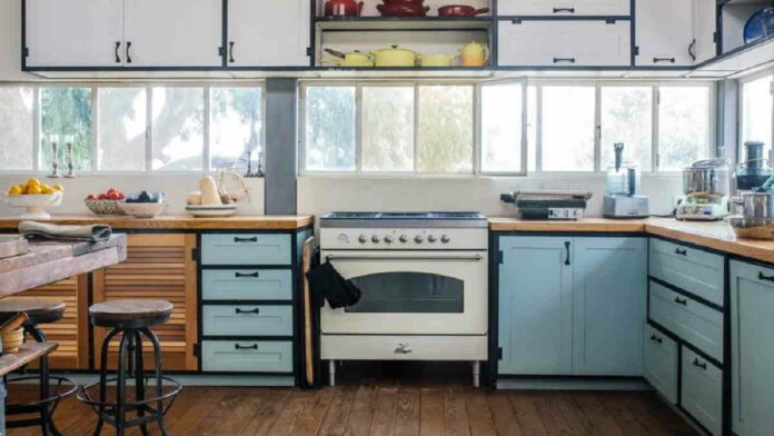 Desain Dapur Dengan Kompor Standing Multifungsi Tampilan Modern