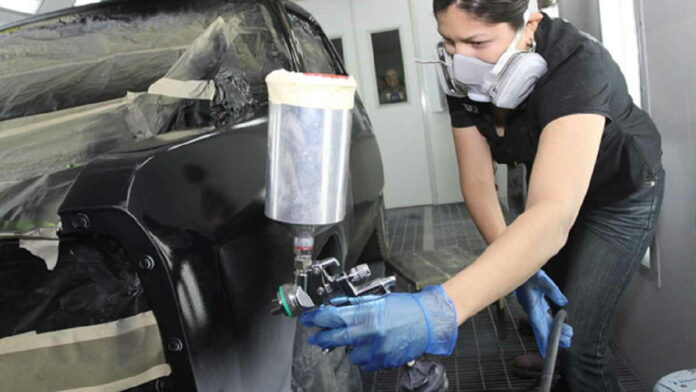 Cara Cat Bemper Mobil Sendiri di Rumah dengan Teknik Tepat