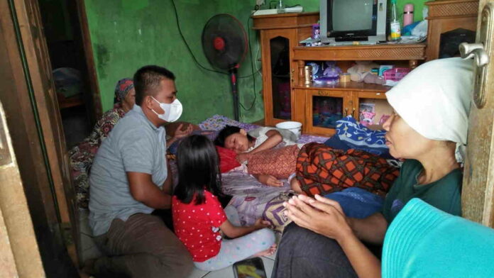 Bocah di Pangandaran Disengat Tawon, Anggota DPRD Turun Tangan