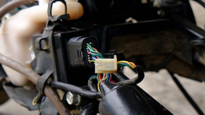 Fungsi CDI Motor dan Komponen yang Terkait dengan Pengapian
