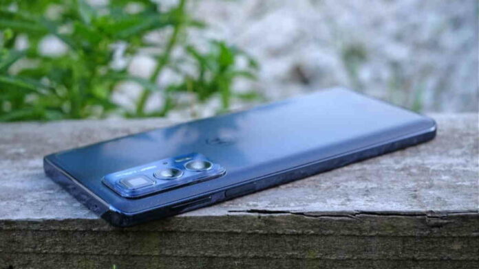 HP Motorola Edge 30 Ultra Hadirkan Chipset Snapdragon 898 Terbaru