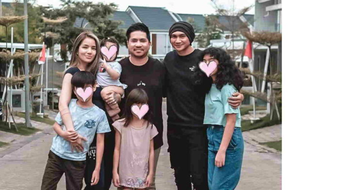 Keluarga Sheila Marcia dan Anji Jadi Sorotan Warganet, Selalu Kompak