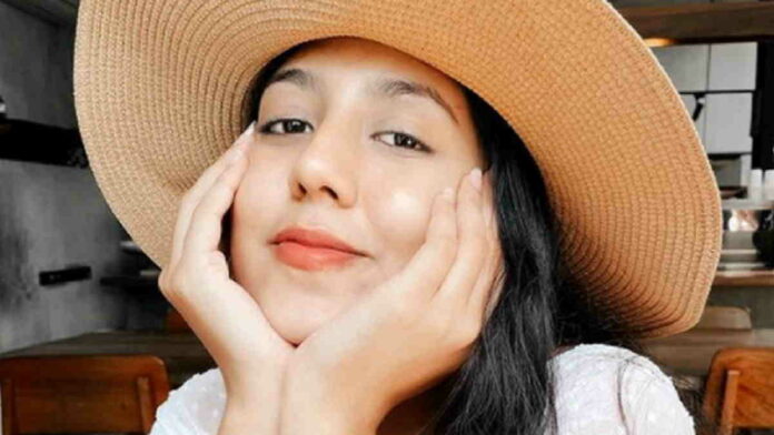 Nessie Judge Jadi Trending di Twitter, Putus dan Diselingkuhi