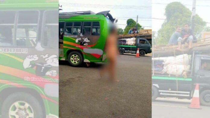 Perempuan Diduga ODGJ Keluyuran