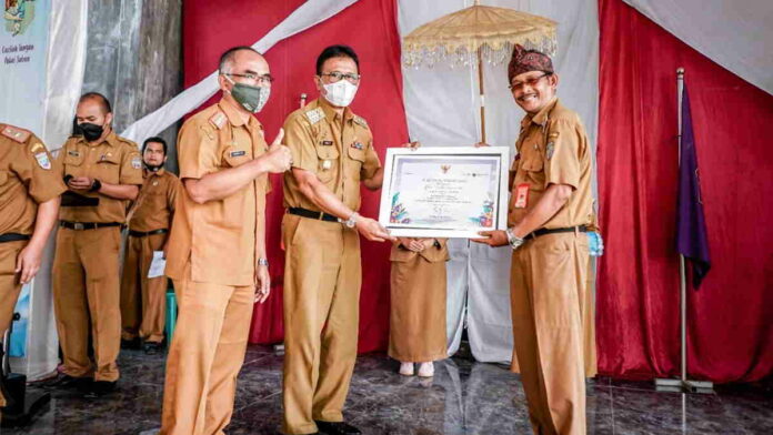 Raih Berbagai Penghargaan, Bupati Ciamis Apresiasi Desa Selamanik
