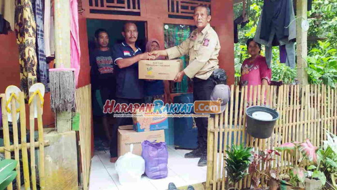 Rumah Warga Ciamis yang Rusak Berat Tertimpa Pohon Dapat Bantuan