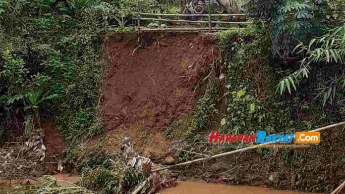 Tebing sungai cimuntur