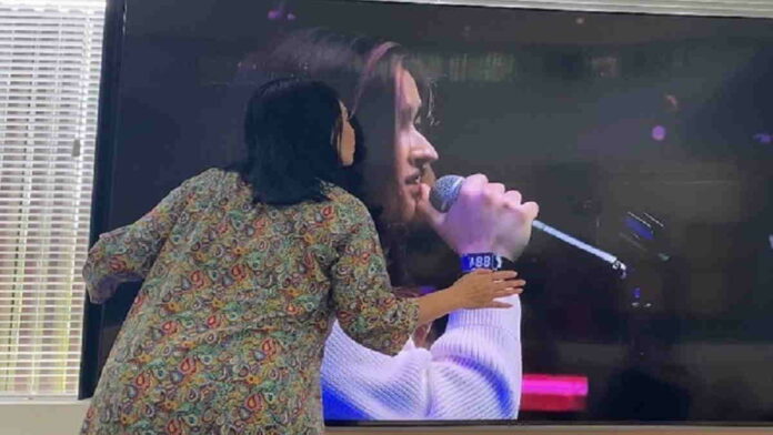 Titi DJ Bangga Pada Stephanie Poetri Yang Tampil di Festival Internasional