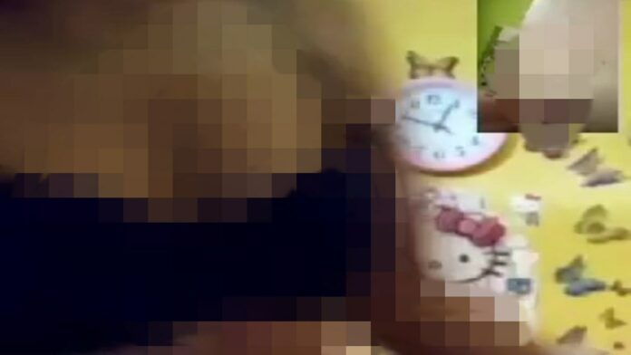 Video Syur Hello Kitty