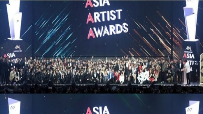 AAA 2021 Terselenggara, Gaya Bintang Korea Ini Jadi Bahan Gosip