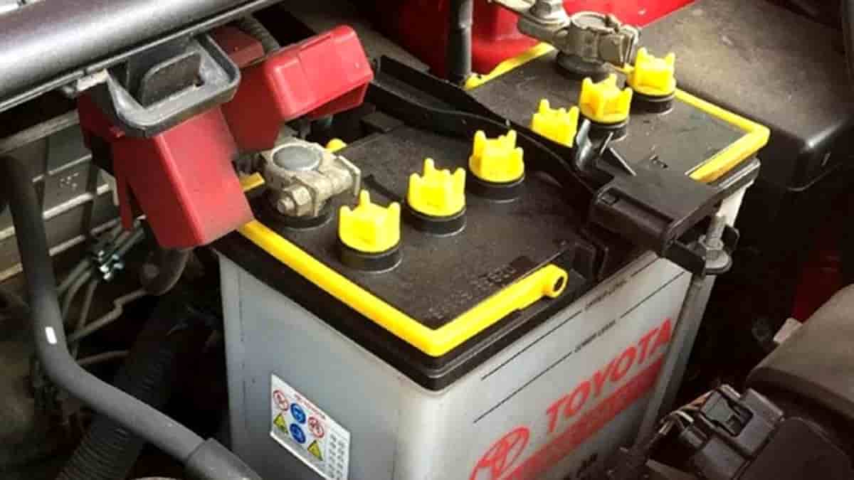 Aki Mobil Sering Drop, Penyebab dan Cara Pencegahannya