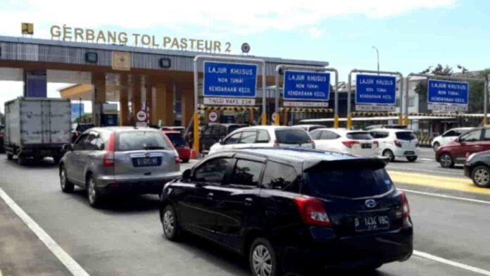 Masuk ke Kota Bandung
